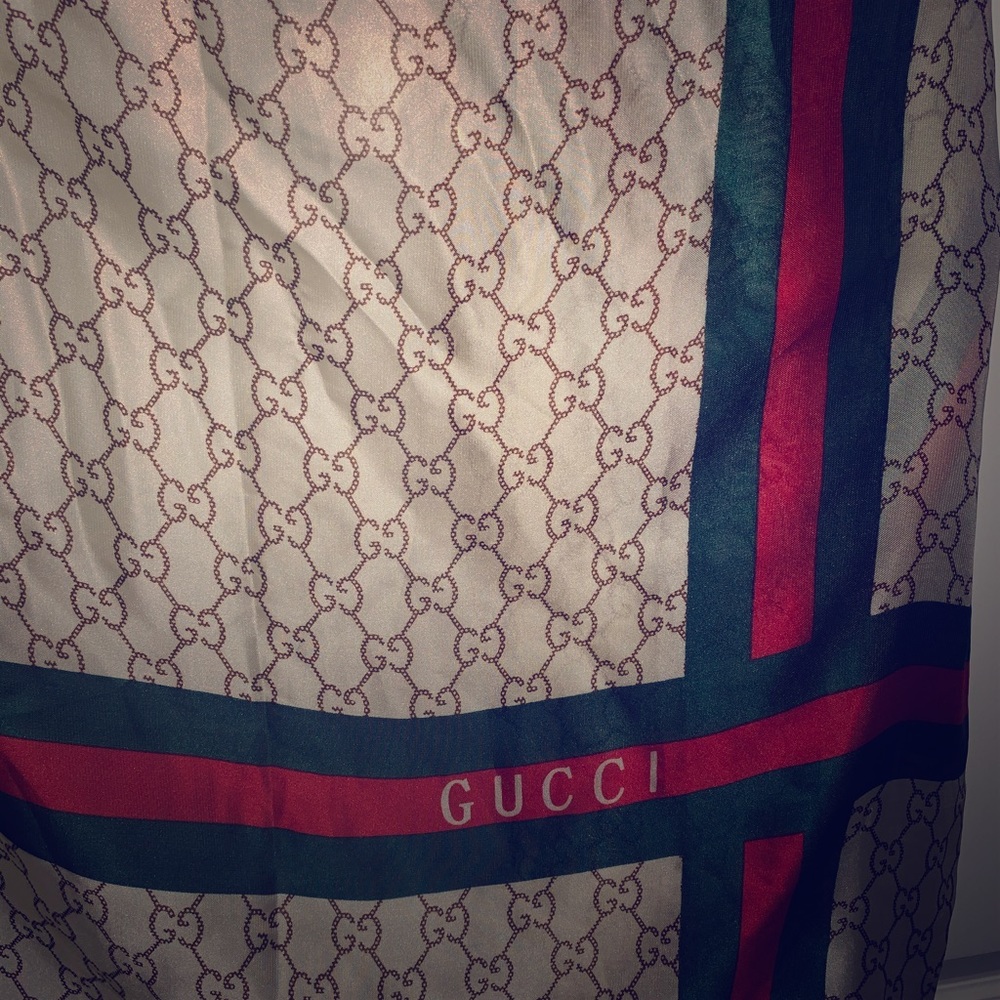 Gucci Scarf Classic